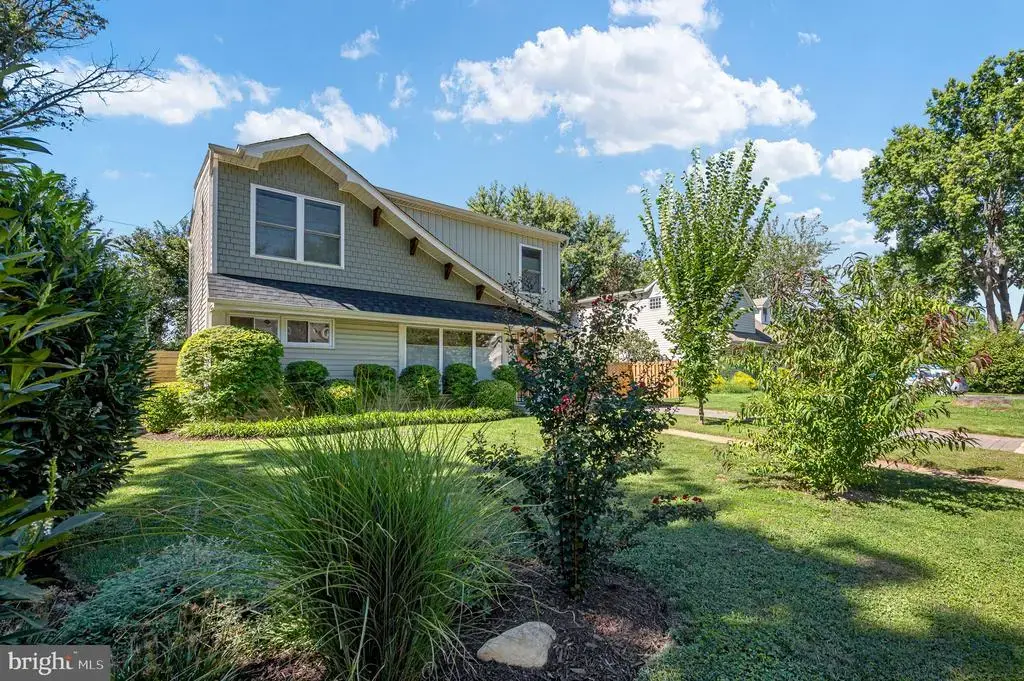 6812 Quander Rd, ALEXANDRIA