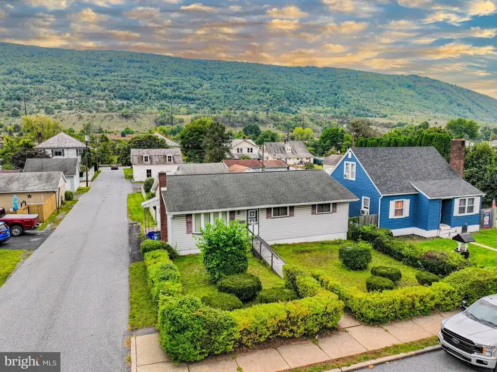 766 Franklin Ave, PALMERTON