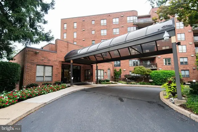 100 Breyer Dr #5-q, Elkins Park