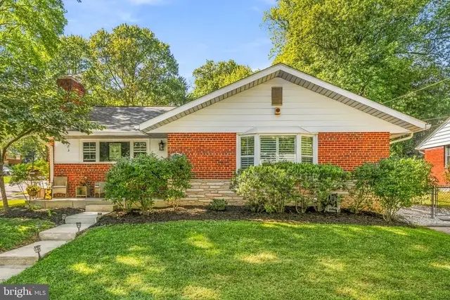 1600 Flora Ln, Silver Spring