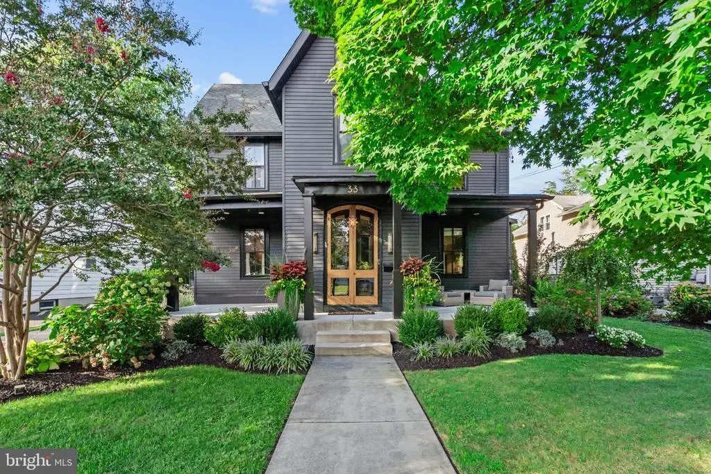 33 E Chestnut Ave, MERCHANTVILLE