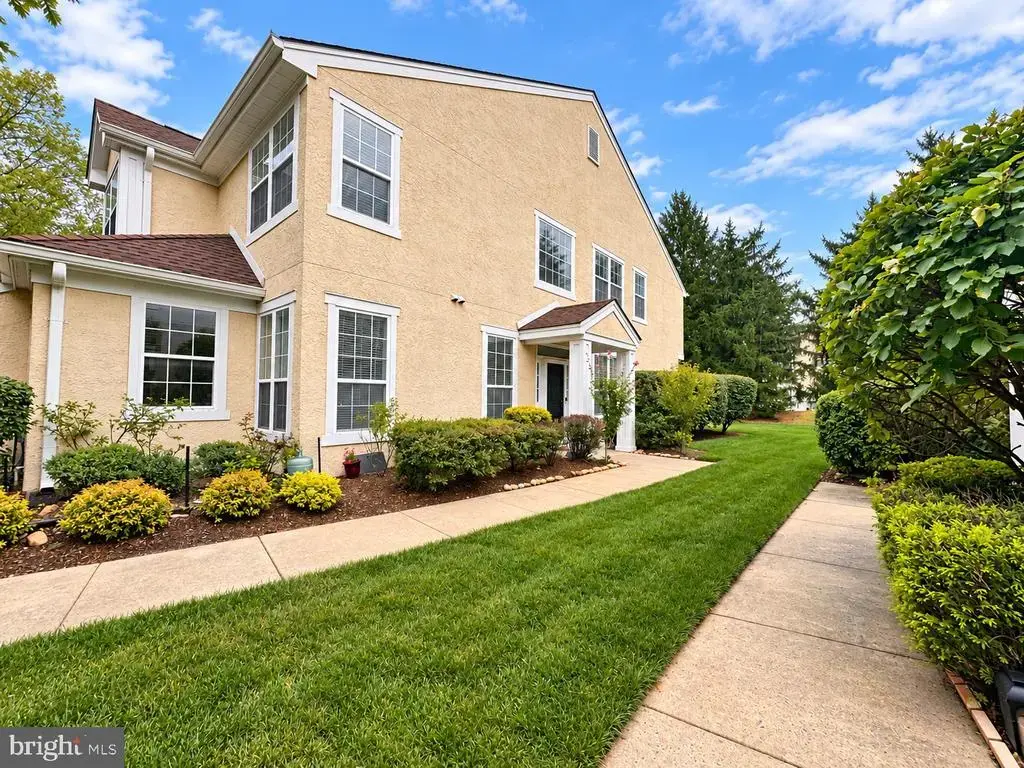 95 Ashford Dr, PLAINSBORO