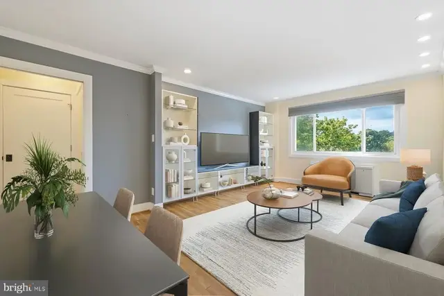 116 Lee Ave #408, Takoma Park