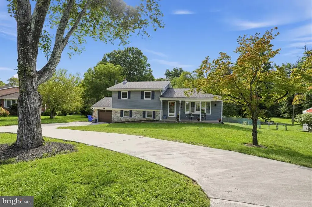 147 Pine Ln, YARDLEY