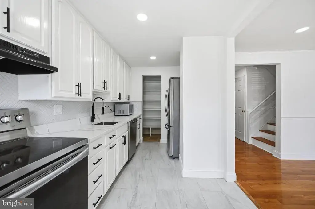 1214 Fox Run Pl, WOODBRIDGE