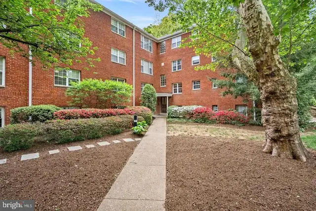 1423 N Nash St #3, Arlington