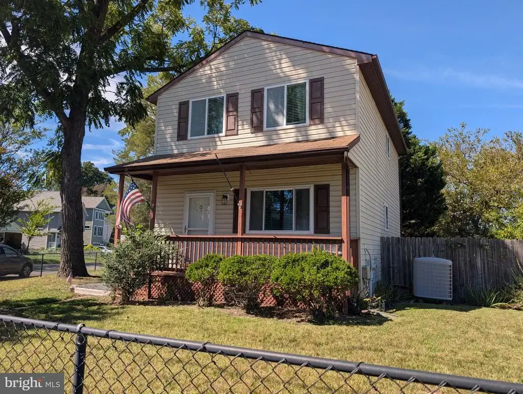 606 Londontown Rd, EDGEWATER