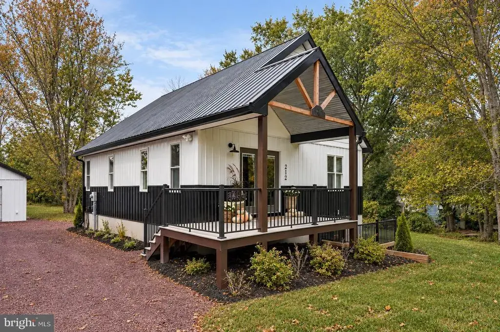 212 Pine Ford Rd, POTTSTOWN