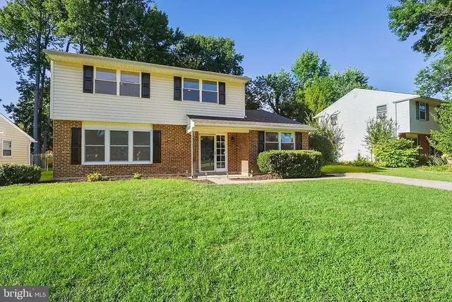 93 S Skyward Dr, Newark
