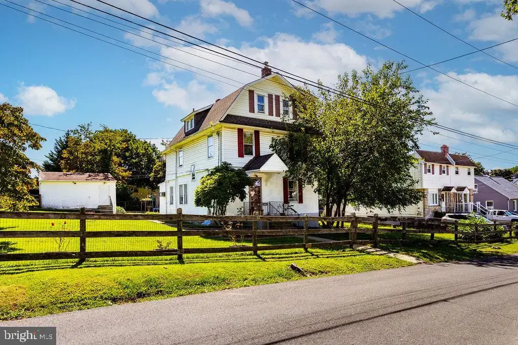 4400 School Ln, DREXEL HILL