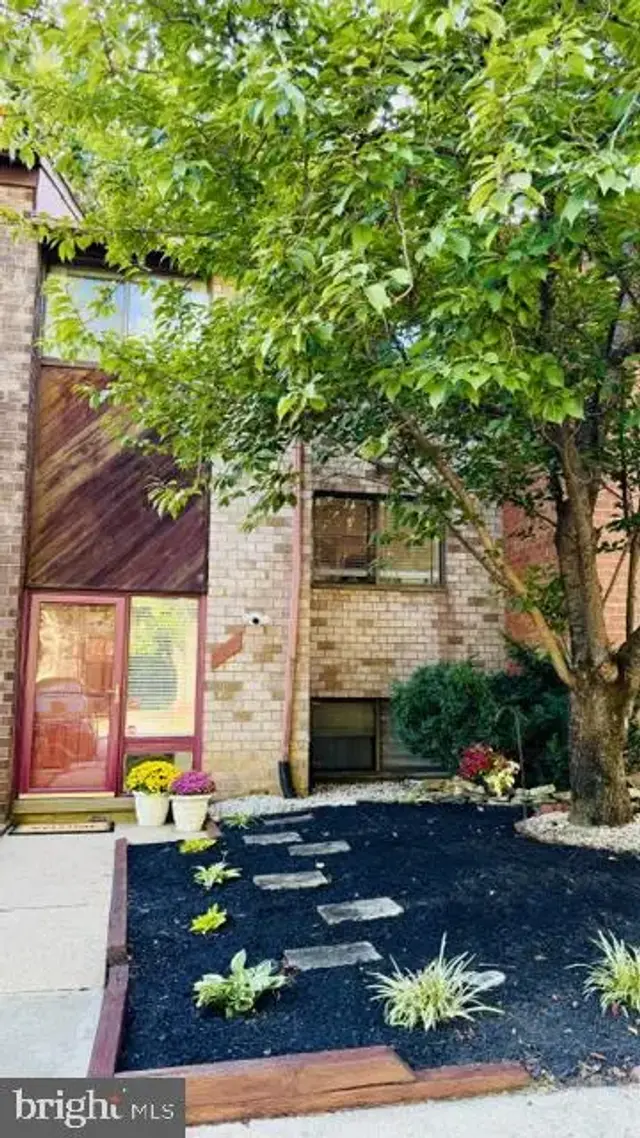 7100 Winter Rose Path, Columbia