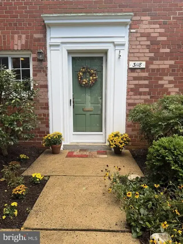 3118 Wellington Rd, Alexandria