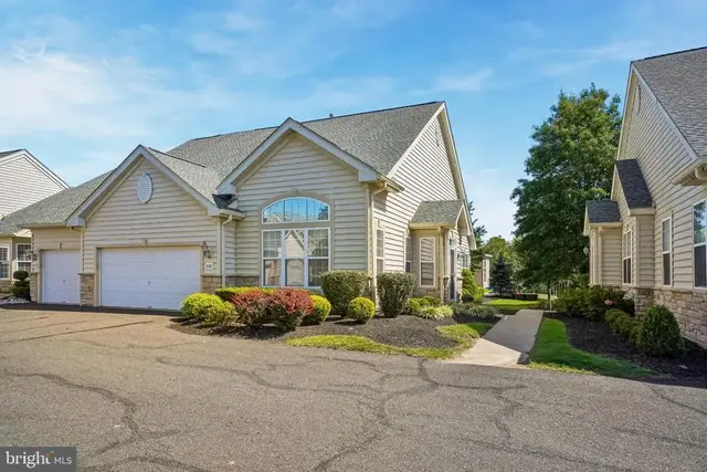 806 Devonshire Ct #59, Warrington