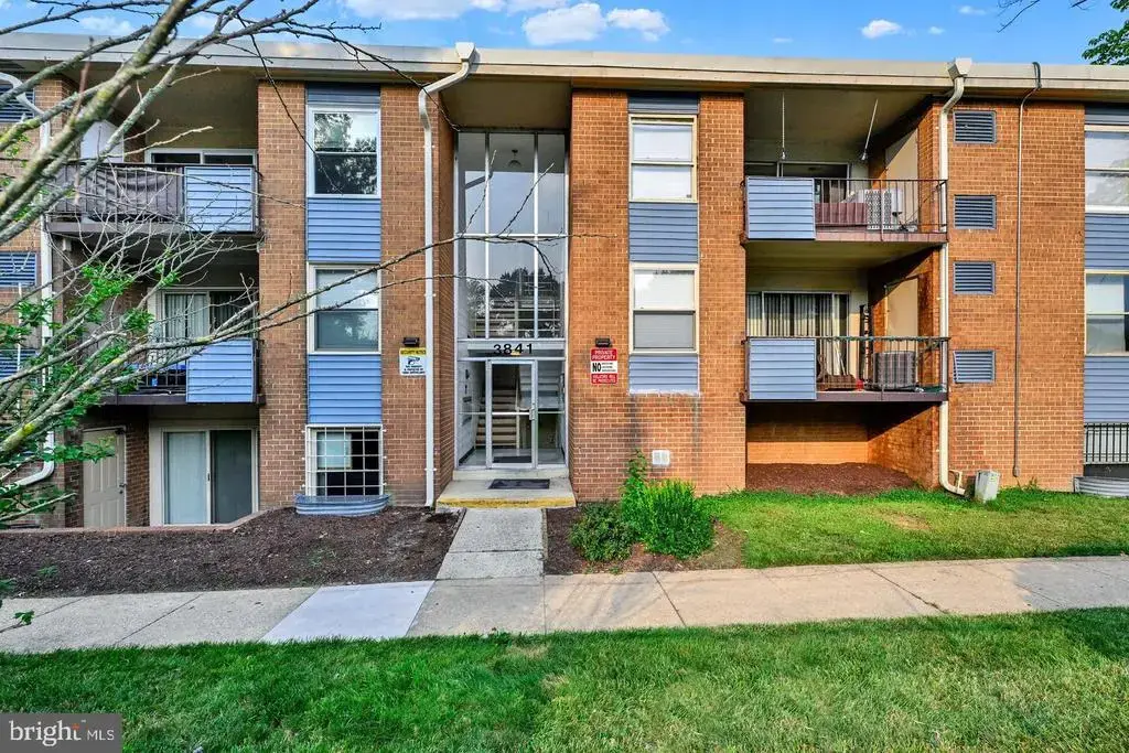 3841 Saint Barnabas #201, SUITLAND