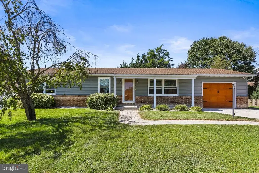 294 S Jefferson St, HANOVER