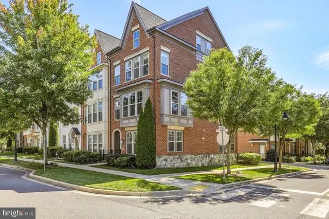 701 Hendrix Ave, Gaithersburg