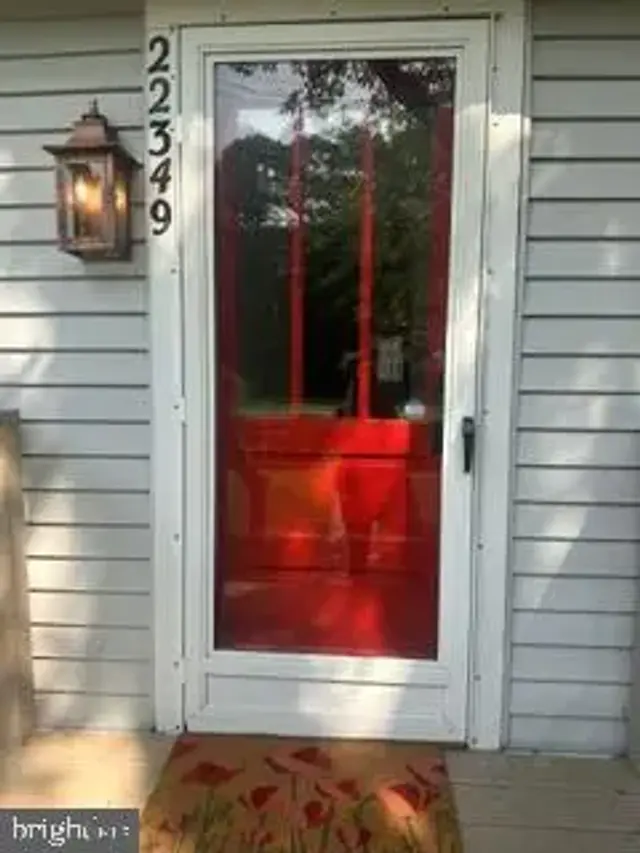22349 Cooper Ln, Wittman