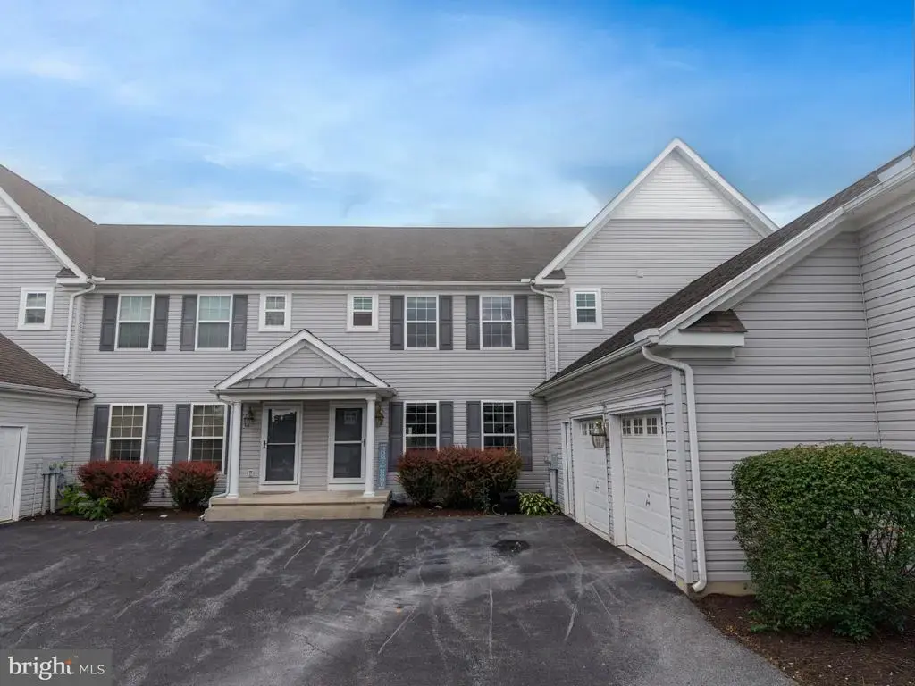 1955 Preserve Ln, PALMYRA
