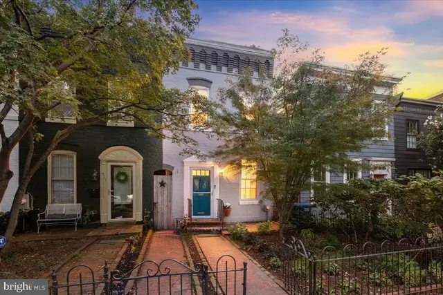 909 G St Se, Washington