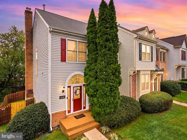 12501 Manchester Way, Woodbridge