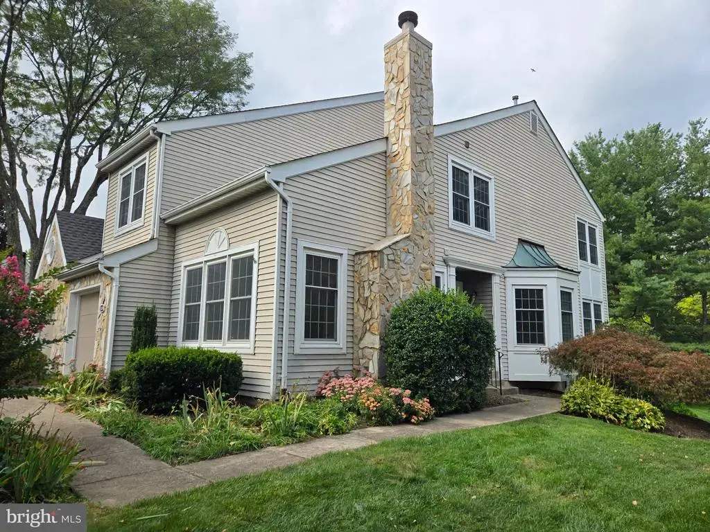 304 Eagle Ln, DOYLESTOWN