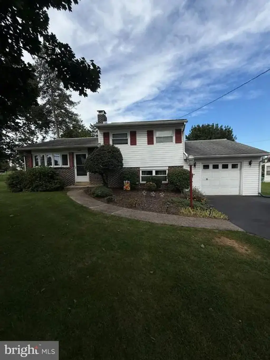 7 Silver Spring Rd, MECHANICSBURG