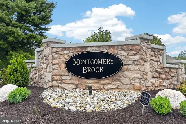 906 Foxmeadow Dr #condo 906, Royersford