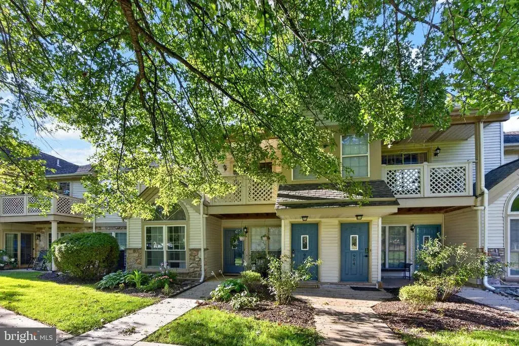 906 Foxmeadow Dr #condo 906, ROYERSFORD