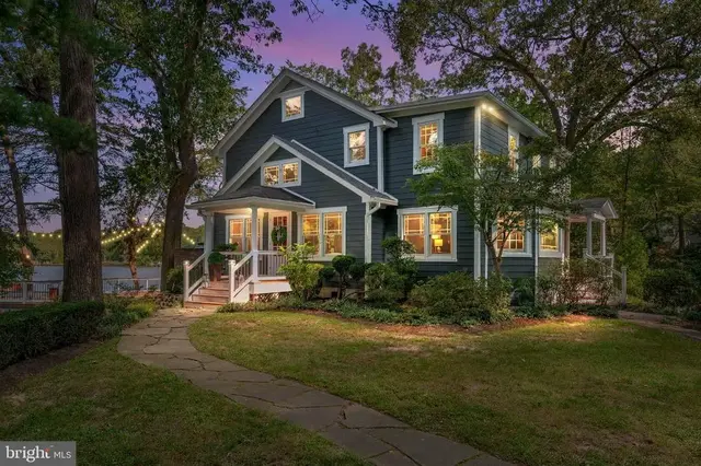 300 Magothy Bridge Rd, Pasadena