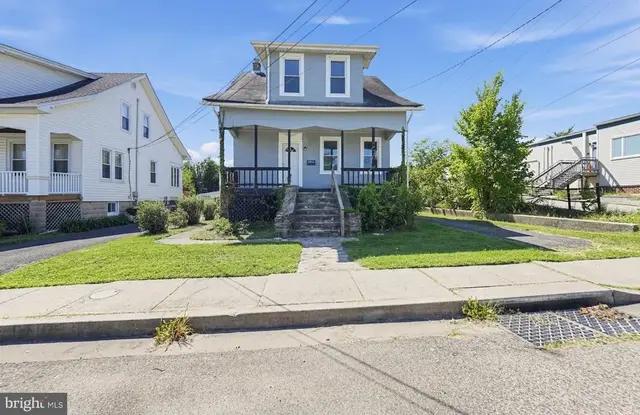 3003 Dubois Ave, Parkville