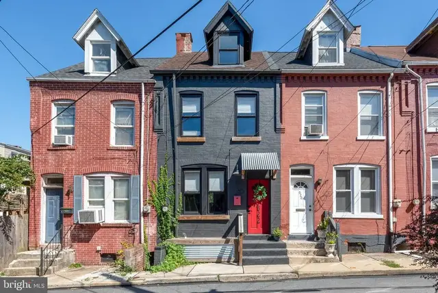 622 N Jefferson St, Lancaster