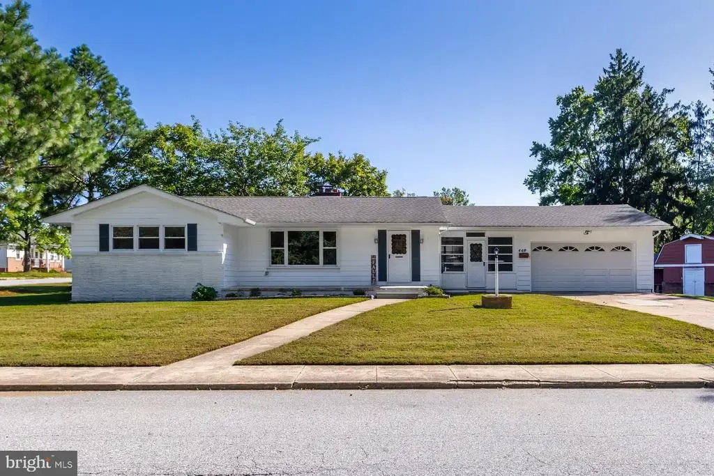 468 Mcdevitt Dr, GIBBSTOWN