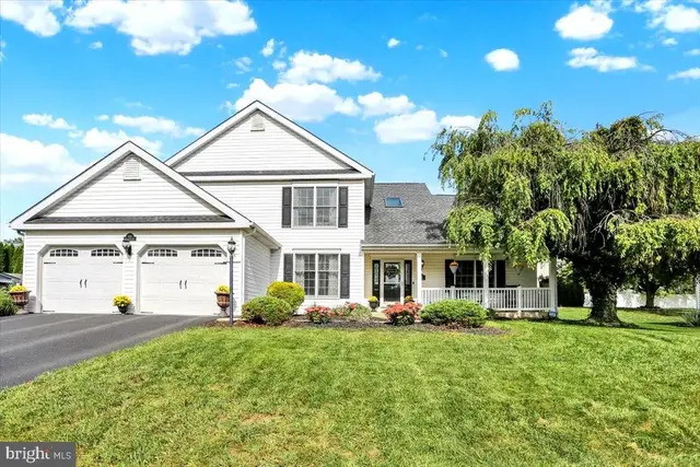 1113 Stonehenge Dr, Reading