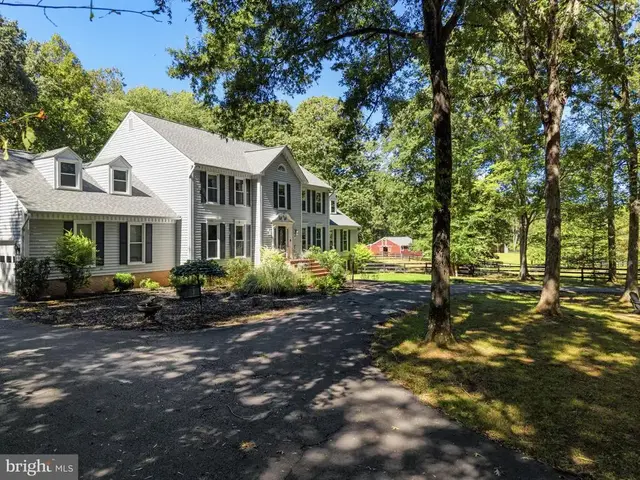10080 Greenwich Wood Dr, Nokesville