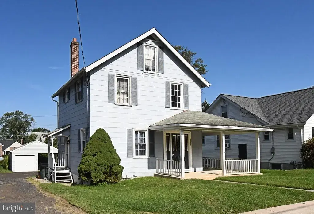 1204 Mildred Ave, ABINGTON