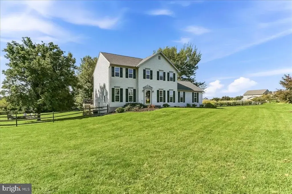 822 Waterway Rd, OXFORD