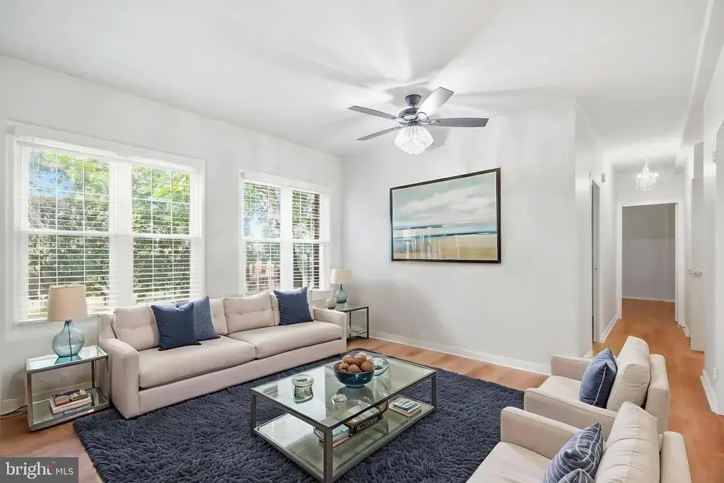 3727 Lyons Ln, ALEXANDRIA