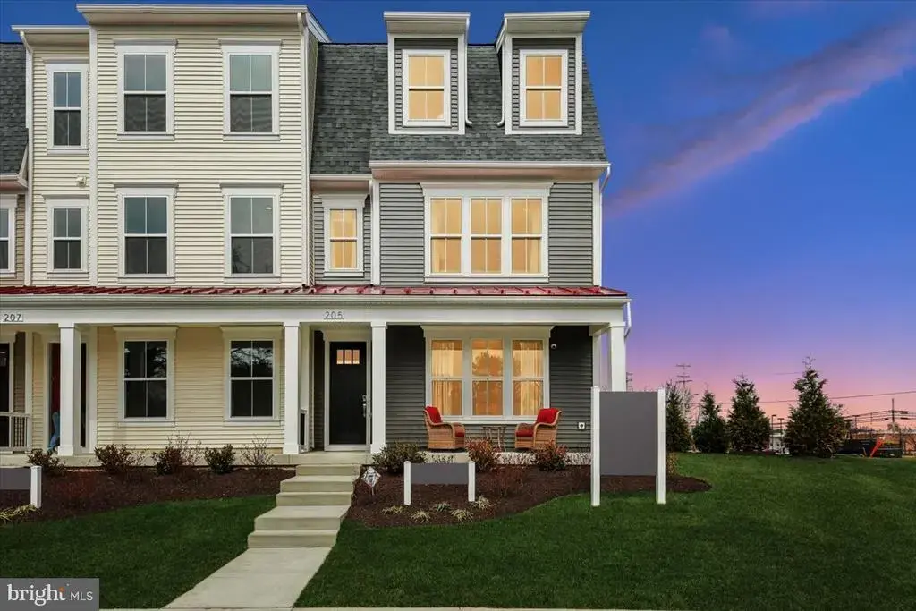 205 Allen Ln, POOLESVILLE