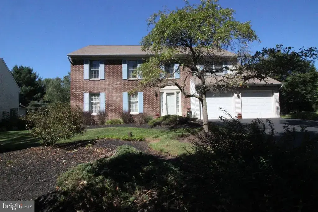 425 Shoemaker Way, LANSDALE