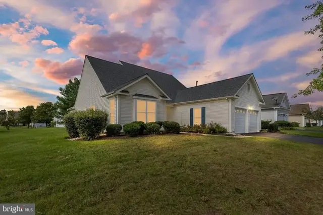 18 Springmill Dr, Middletown