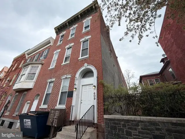 409 Walnut St, Reading
