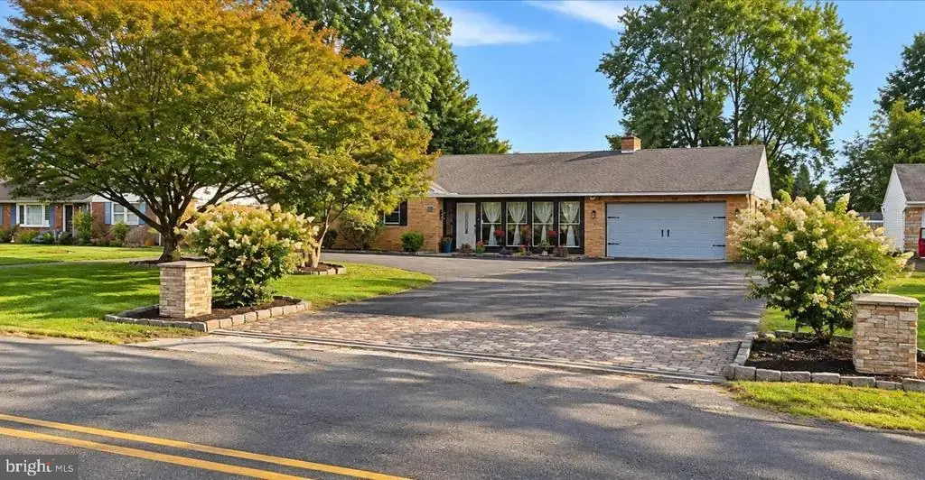 2515 Hillcrest Rd, QUAKERTOWN