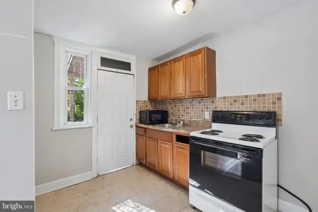 6006 Angora Ter, Philadelphia