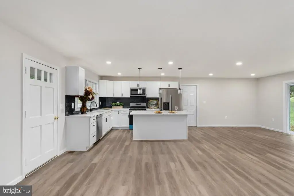 4520 Edinburg Dr, WOODBRIDGE