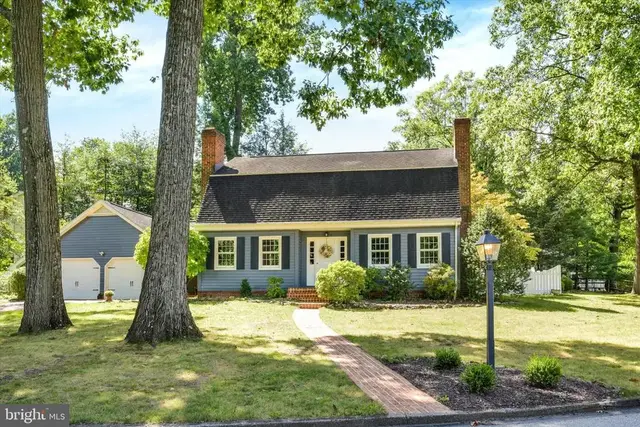 14 Timber Ln, New Cumberland