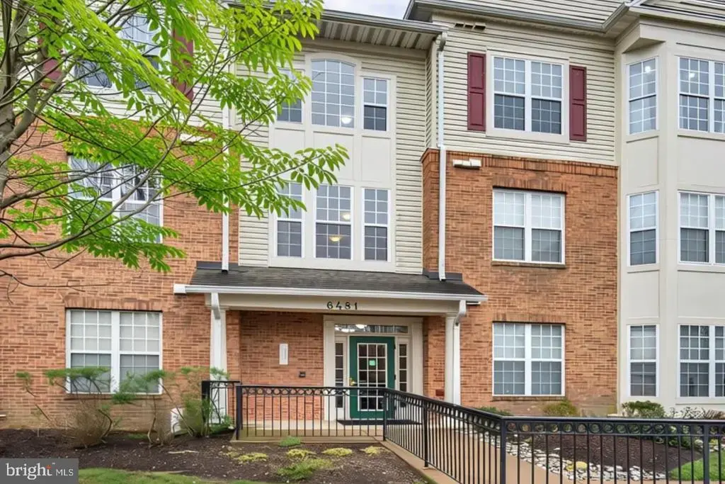 6481 Cheyenne Dr #102, ALEXANDRIA