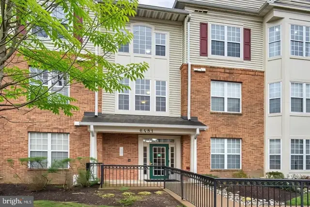 6481 Cheyenne Dr #102, Alexandria