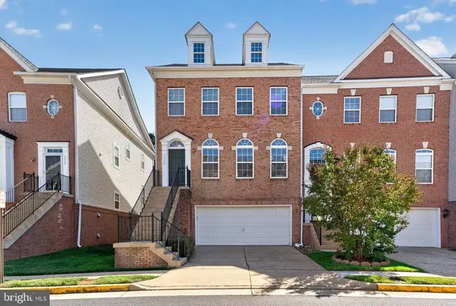 7322 Hampton Manor Pl, Springfield