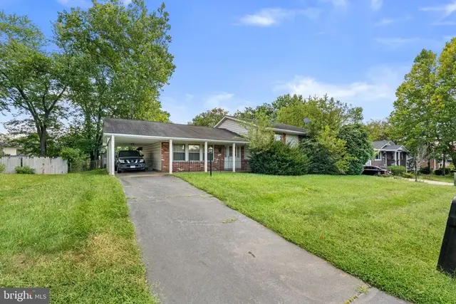 1706 N Sterling Blvd, Sterling