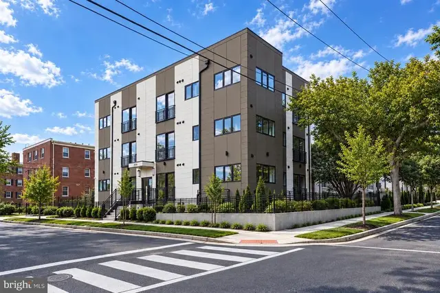2117 M St Ne #penthouse, Washington